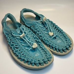 Uneek by Keen women’s turquoise blue size 7 shoes sandals water